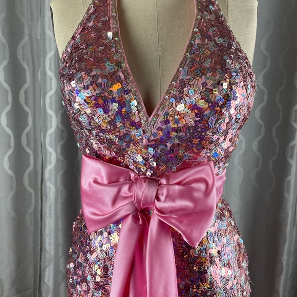 Night Moves Prom Collection - Picture 2 of 9